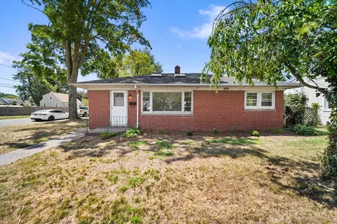 1820 Dean St, New Haven, CT 06512