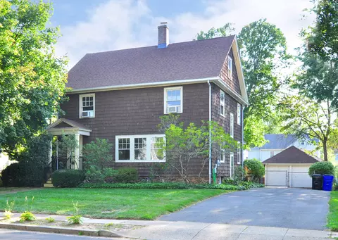 29 Four Mile Rd, West Hartford, CT 06107