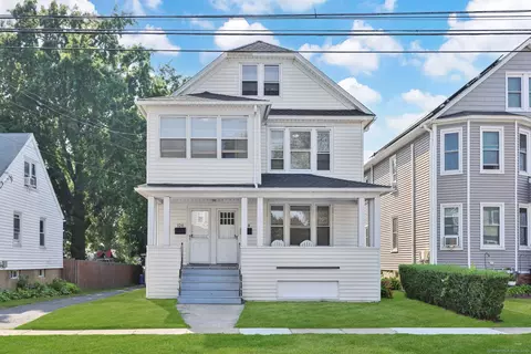 118 Burritt Ave, Stratford, CT 06615