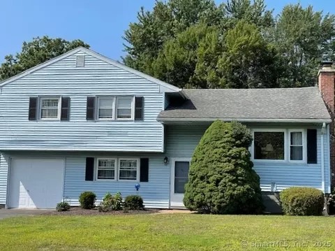 66 Parsons Dr, West Hartford, CT 06117