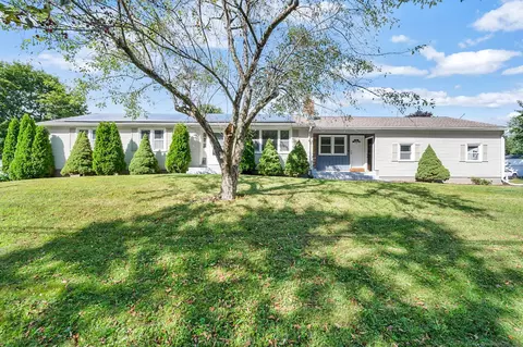 1 Deerfield Cir, Enfield, CT 06082