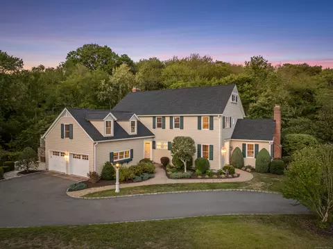 48 Duck Pond Pl, Wilton, CT 06897