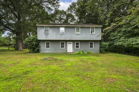 17 Eagle Meadow Rd, Madison, CT 06443
