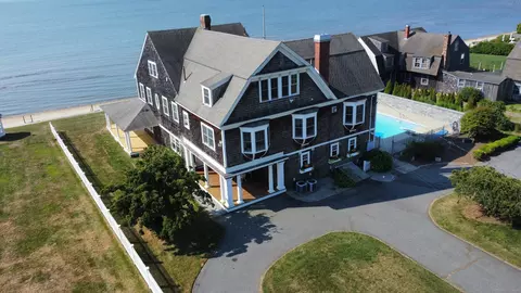 151 Kingfisher Ln, Westbrook, CT 06498