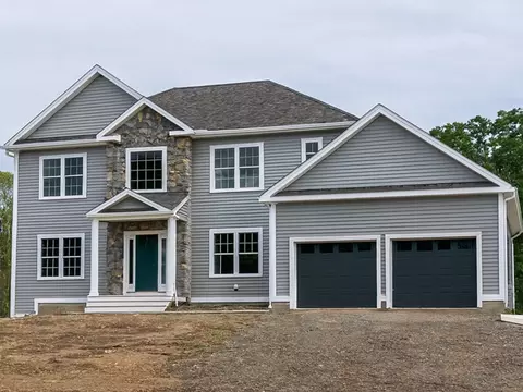 70 Peckham Farm Dr, Newington, CT 06111