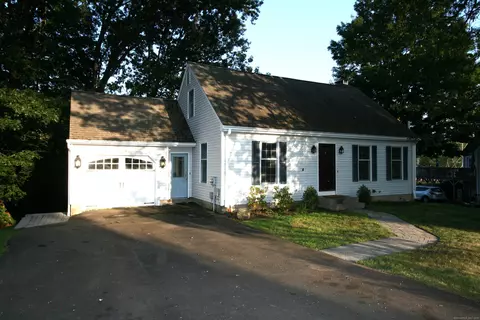 184 Lepage Dr, Southington, CT 06489