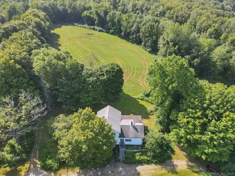 618 Beaumont Hwy, Lebanon, CT 06249