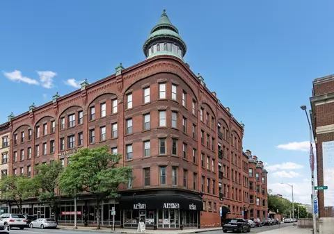 1 Linden Pl #403, Hartford, CT 06106