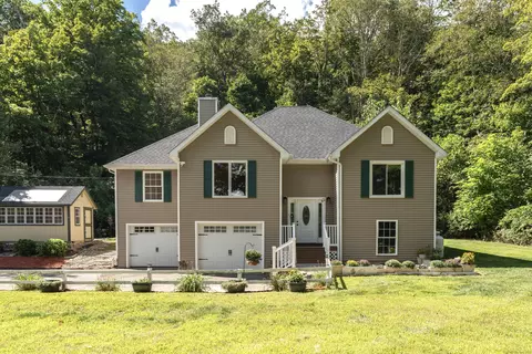 281 Oregon Rd, Meriden, CT 06451