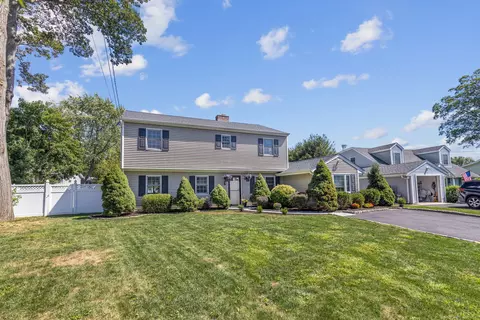 19 Assisi Way, Norwalk, CT 06851