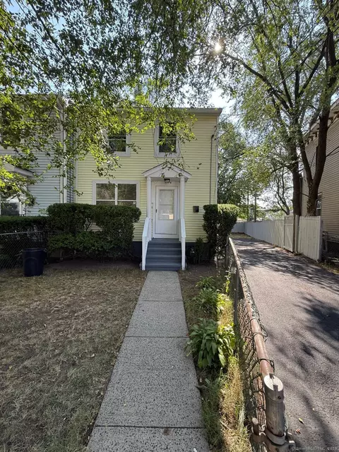 82 Arch St, New Haven, CT 06519