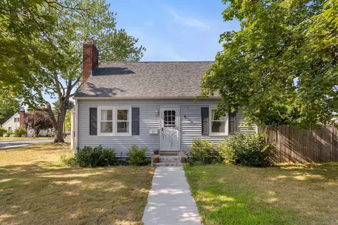 71 Whitney Rd, Manchester, CT 06040