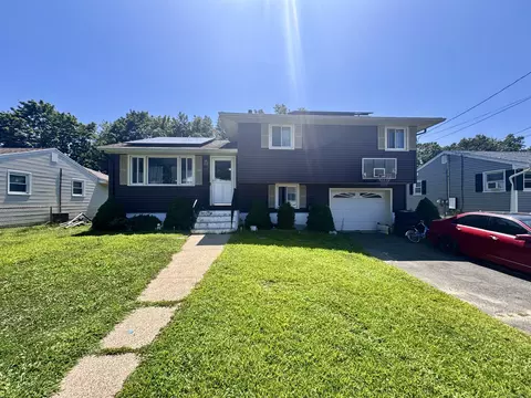 27 Jodie Cir, Waterbury, CT 06706