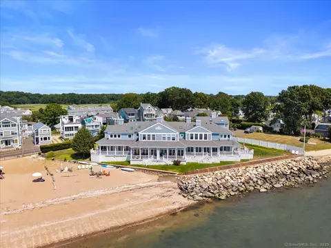 101 Limewood Ave #4, Branford, CT 06405