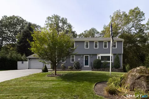 36 Humiston Brook Dr, Plantsville, CT 06479