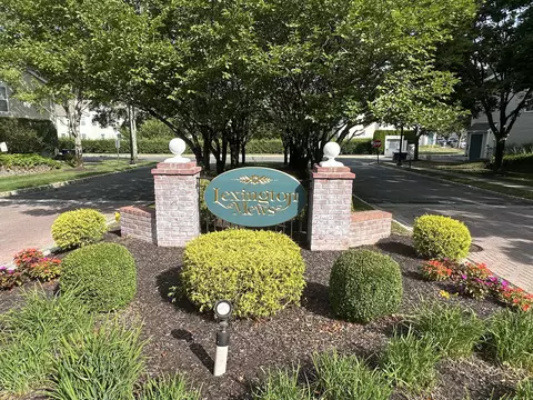 2705 Eaton Ct #2705, Danbury, CT 06811