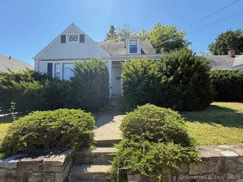 681 Westfield Ave, Bridgeport, CT 06606