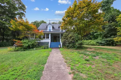 70 Murlyn Rd, Hamden, CT 06518