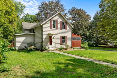 91 Vergason Ave, Norwich, CT 06360