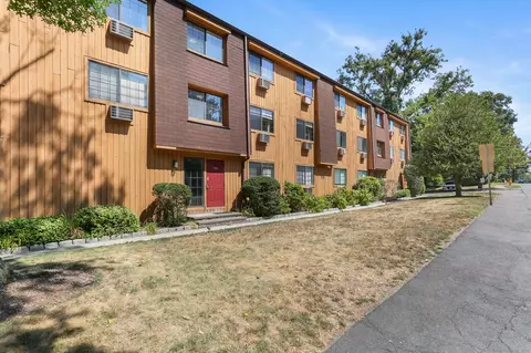 197 Bridge St #9, Stamford, CT 06905