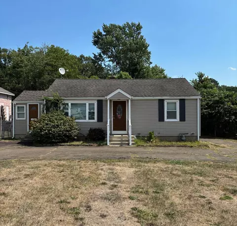 123 Quinnipiac Ave, North Haven, CT 06473