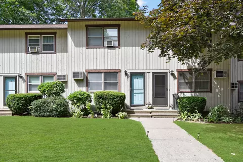 268 Divinity St #13, Bristol, CT 06010