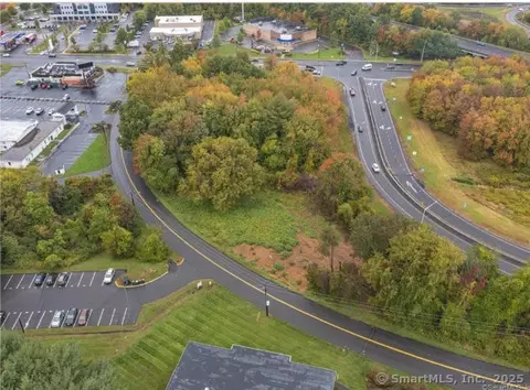 81 Laning St, Southington, CT 06489