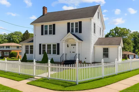 56 Highview Ave, West Haven, CT 06516