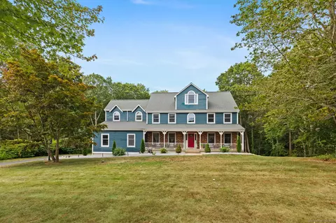 145 Deer Run Dr, Colchester, CT 06415