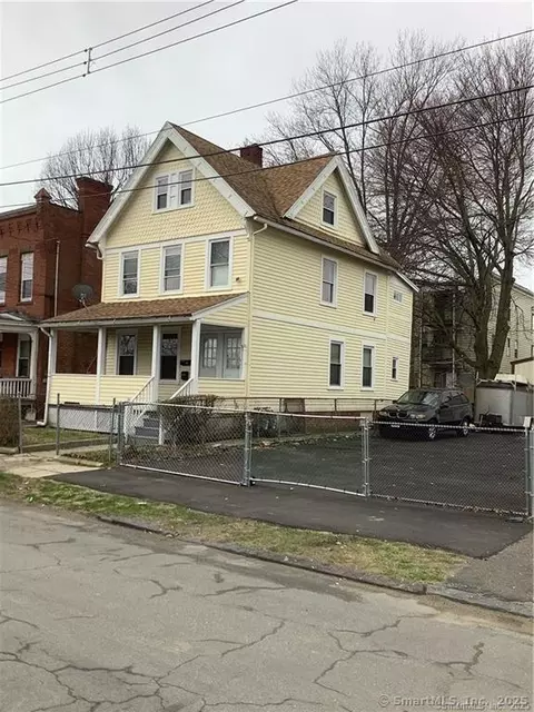 49 Bunnell St, Bridgeport, CT 06607