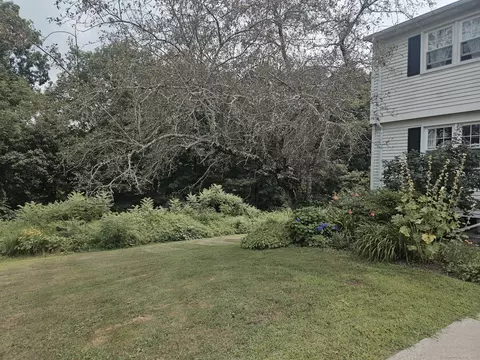 80 Wellswood Rd #8, Hebron, CT 06231