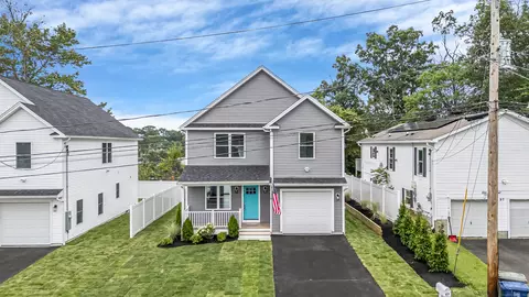 87 Oliver St, Bridgeport, CT 06606