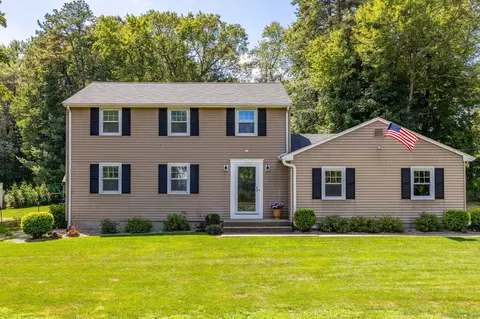 2 Pine Tree Shilling Rd, Unionville, CT 06085