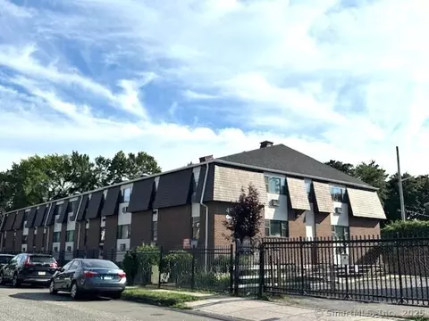 45 Stevens St #2A, Bridgeport, CT 06606