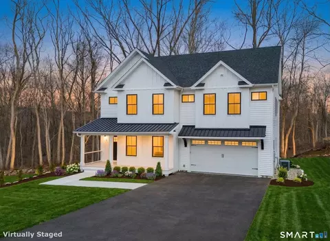 2 Brookview Heights Ct, Shelton, CT 06484