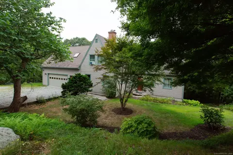 224 Bundy Hill Rd, Lisbon, CT 06351