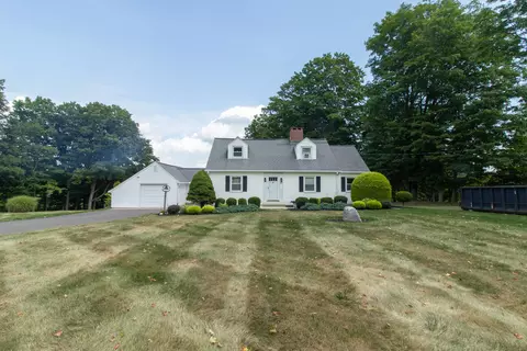 2865 Long Hill Rd, Guilford, CT 06437