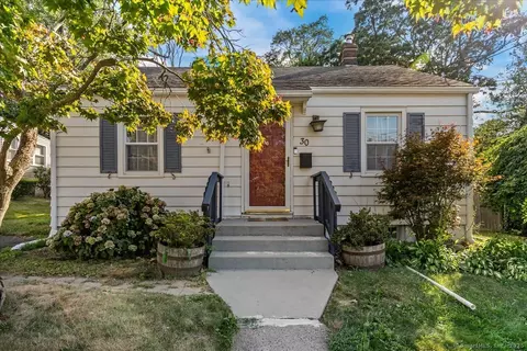 30 Barbara Ln, West Haven, CT 06516