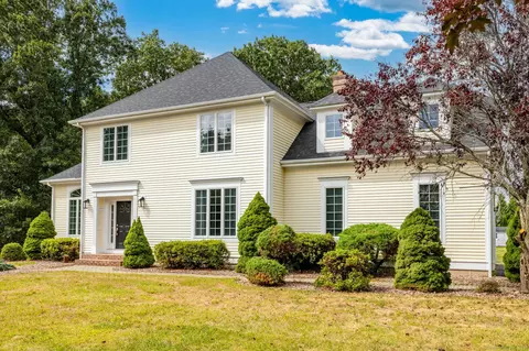 57 Great Pond Rd, Glastonbury, CT 06073