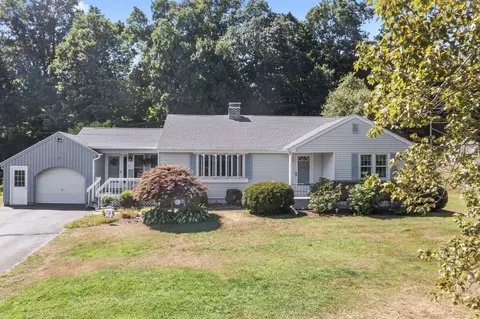 25 Aresco Dr, Rockfall, CT 06481