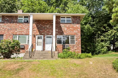 24 Saint Regis Dr #24, Brooklyn, CT 06234