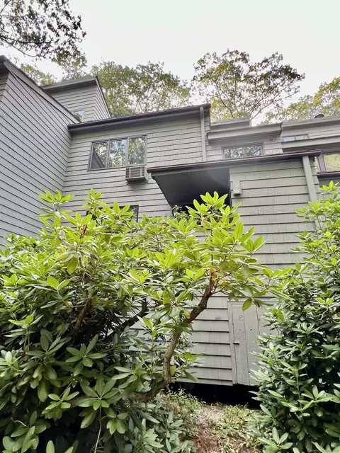 389 Trailsend Dr, Torrington, CT 06790