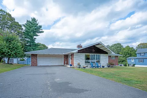 101 Cutler St, Watertown, CT 06795