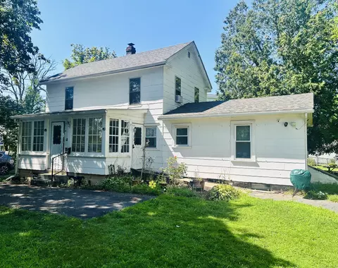 40 Thompson Ct, Enfield, CT 06082