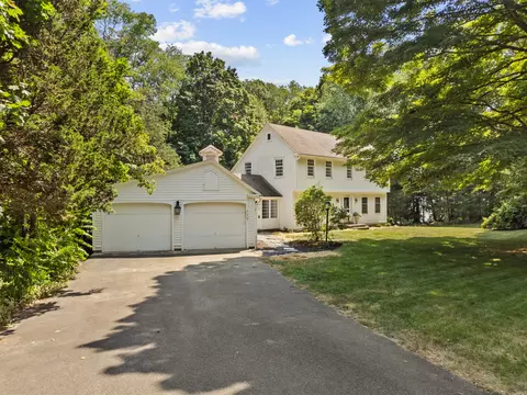 117 Mares Hill Rd, Ivoryton, CT 06442
