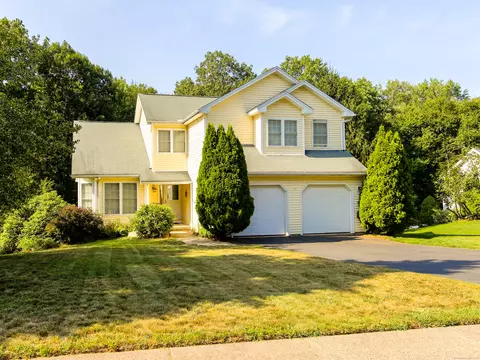 112 Folly Brook Ln, Manchester, CT 06040