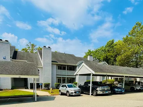 23 Chase Oak Ct #13, Groton, CT 06340