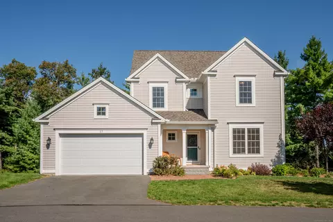 17 Prospect Rdg #17, Simsbury, CT 06070