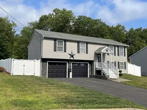 48 Glenford Dr, Waterbury, CT 06708