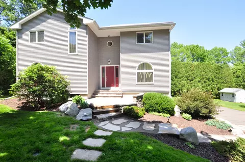 24 Sharon Rd, Bloomfield, CT 06002